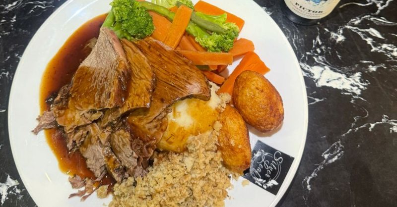 Enjoy a Two Course Meal + Wine or Soft Drink for One, Two, or Four Dublin eUKs.com Special Offers, Deals & Discounts in UK & Ireland 3