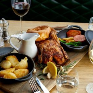 Sunday Roast at Smith’s Bar & Grill, London, United Kingdom eUKs.com Special Offers, Deals & Discounts in UK & Ireland